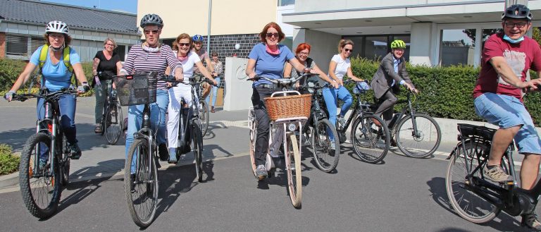 Mit über 110 Diensträdern durch den Kreis Heinsberg